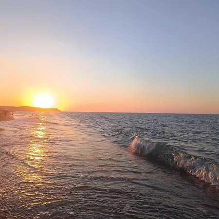 Holiday Beach Hotel * Arnavutkoy