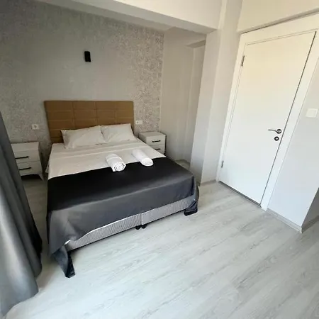 Holiday Beach Hotel Hotel *